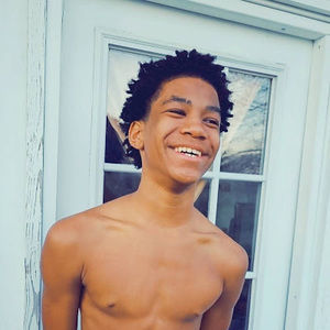 Meet your Posher, Jemere